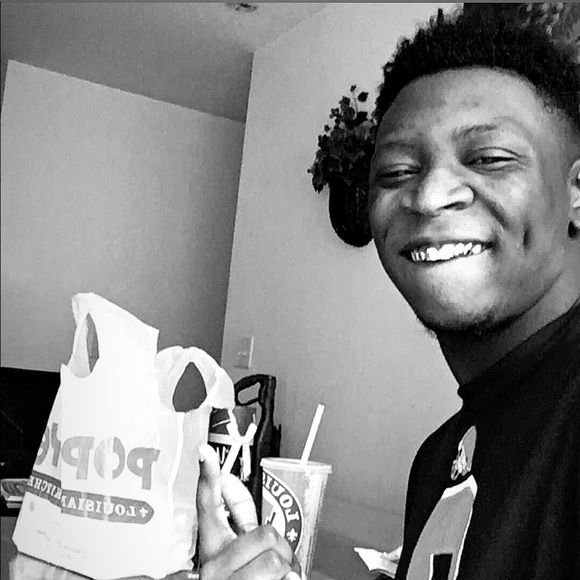 Meet your Posher, Darius - Picture 1 of 1